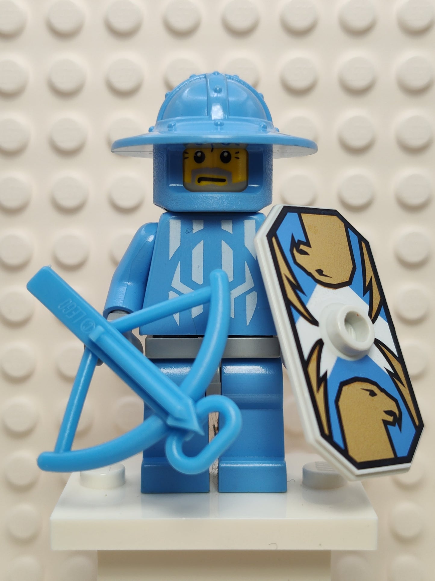Knights Kingdom II - Jayko Printed Torso, Broad Brim Helmet, Elderly Face (Chess Pawn), cas276