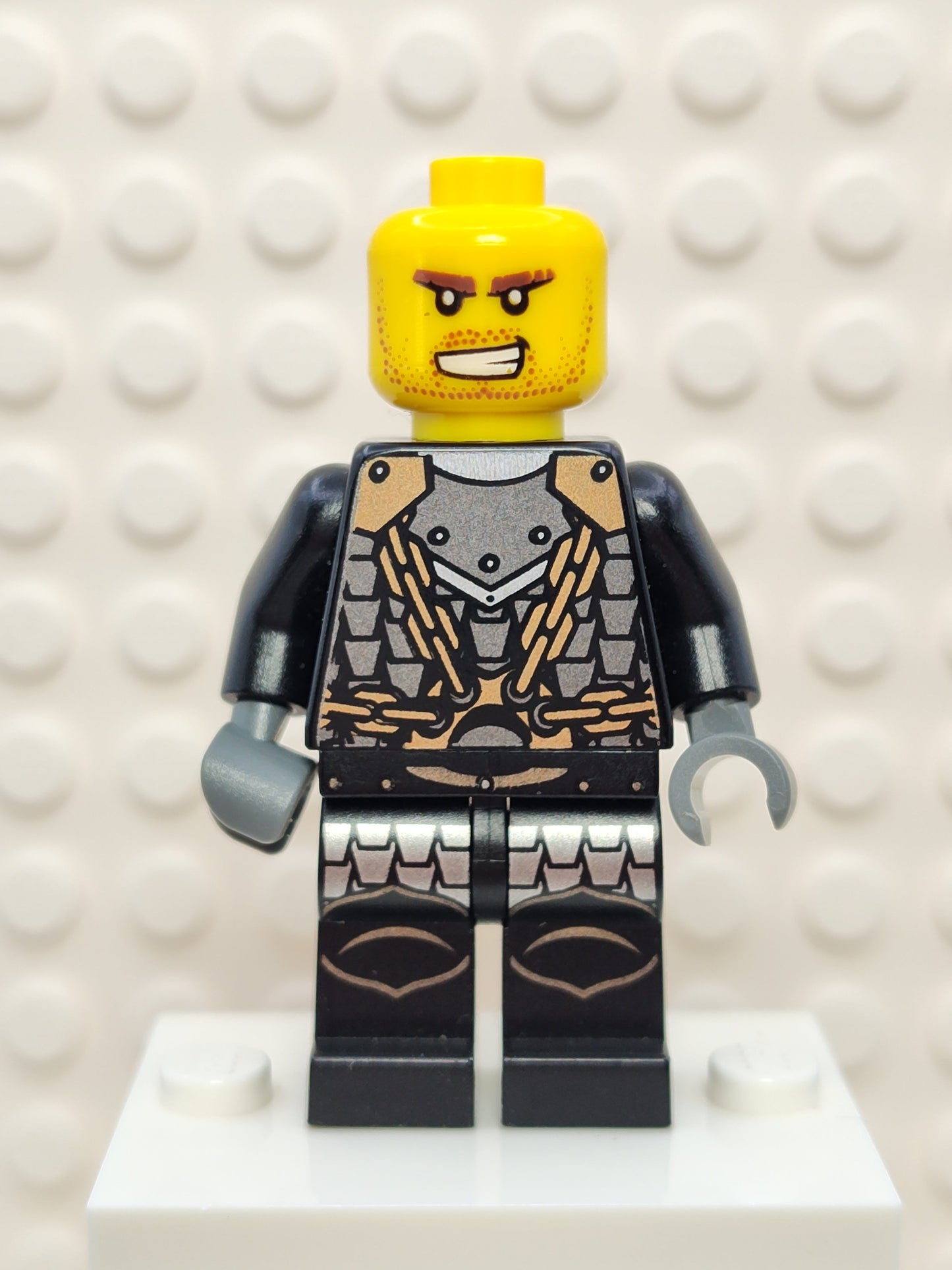 Dragon Knight Armor with Chain, cas462