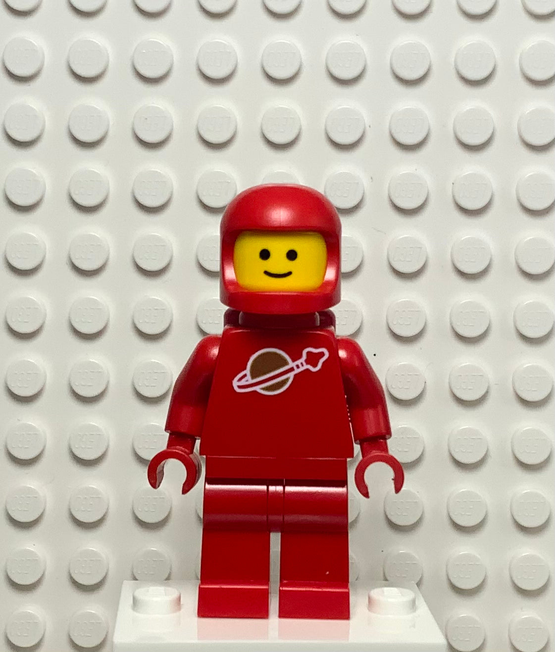 Classic Space-Red with Air Tanks and Updated Helmet (Reissue), sp132