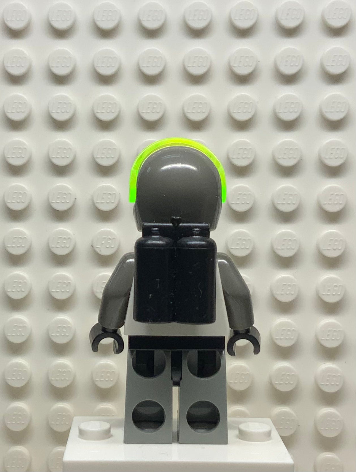 Exploriens, Dark Gray Helmet and Radio Torso, sp008