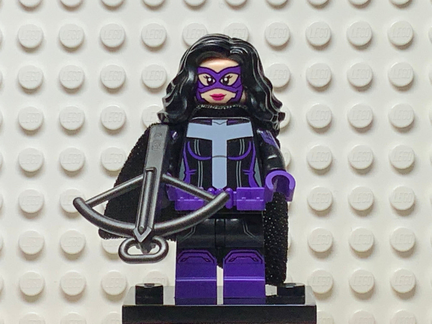 Huntress, colsh-11 - LEGO® DC Minifigure