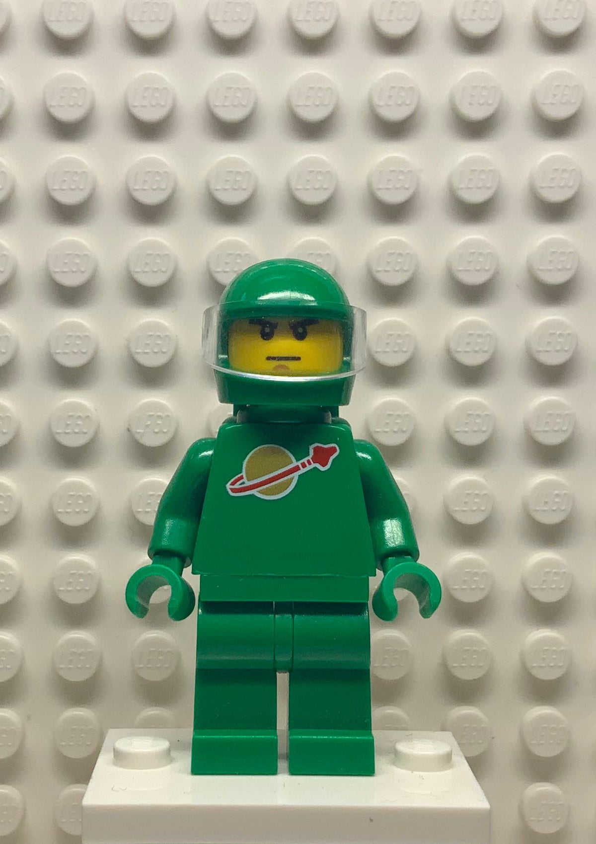Classic Space-Green with Air Tanks and Motorcycle Helmet (Pete), idea007 - LEGO® Ideas Minifigure