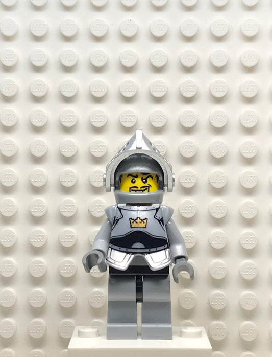 Fantasy Era, Crown Knight Plain with Breastplate, Helmet with Visor, Curly Eyebrows and Goatee, cas350