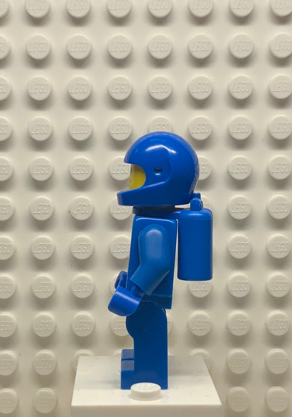 Classic Space-Blue with Air Tanks and Motorcycle Helmet (Reissue), sp004new