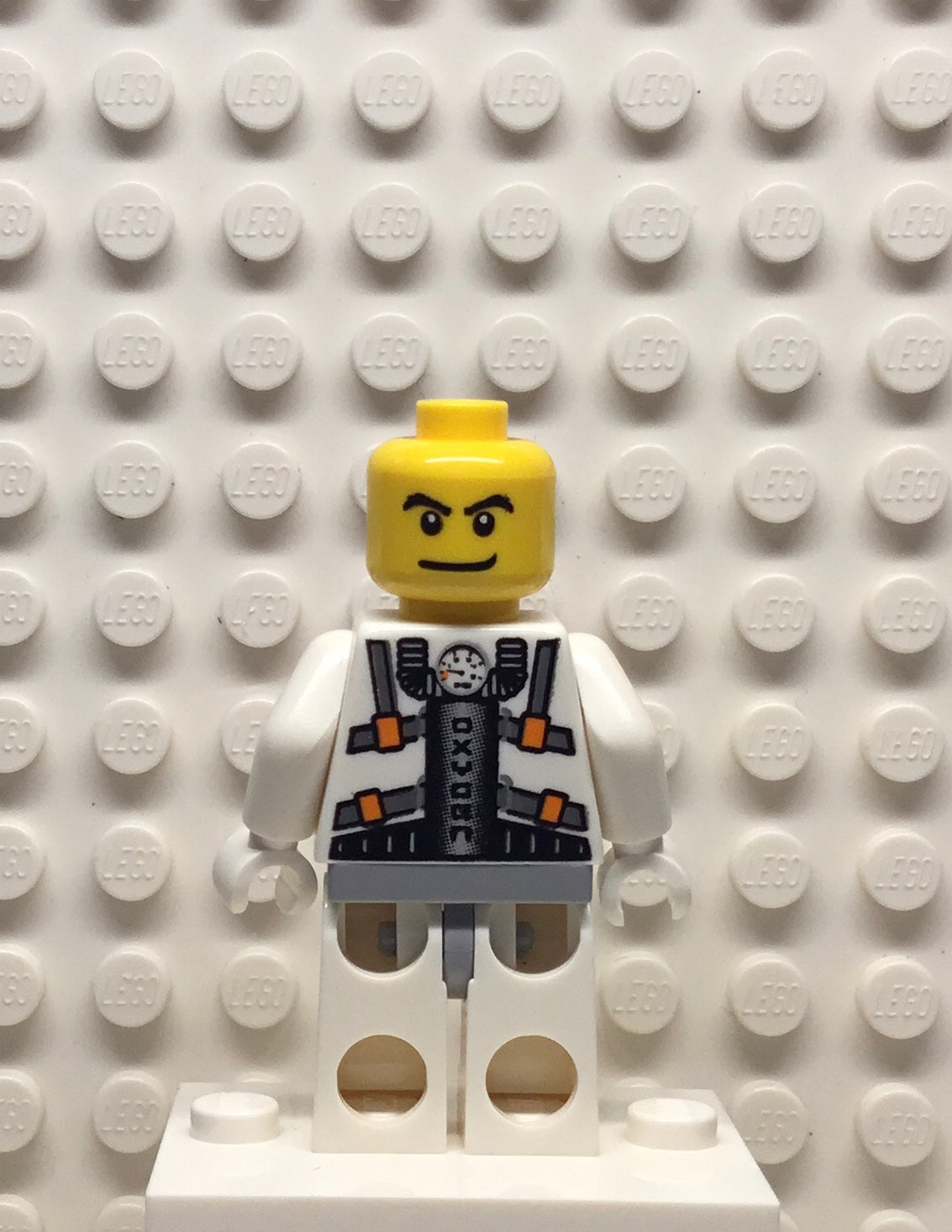 Mars Mission Astronaut with Dual Sided Head, mm011