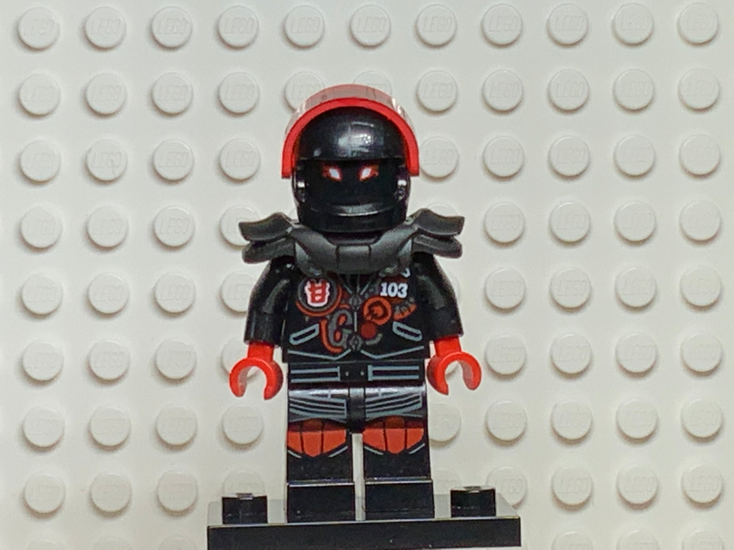 Mr. E, njo0385 - LEGO® Ninjago Minifigure