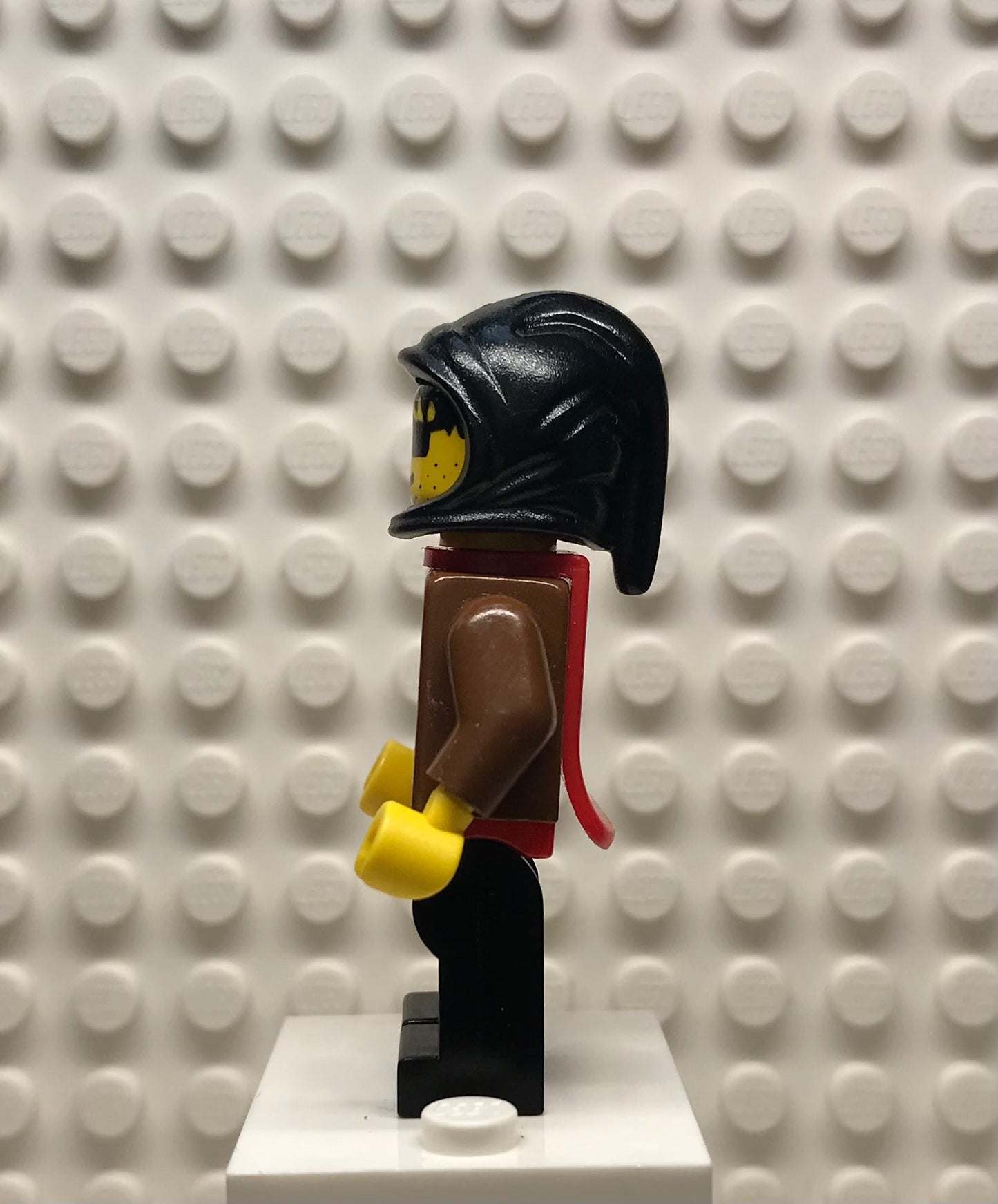 Wolfpack, Eye Patch, Brown Arms and Black Legs, Black Hood and Red Cape, cas234