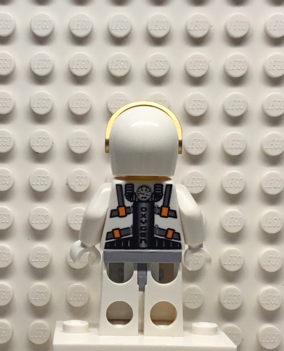Mars Mission Astronaut with Helmet, Smirk and Stubble Beard, mm015