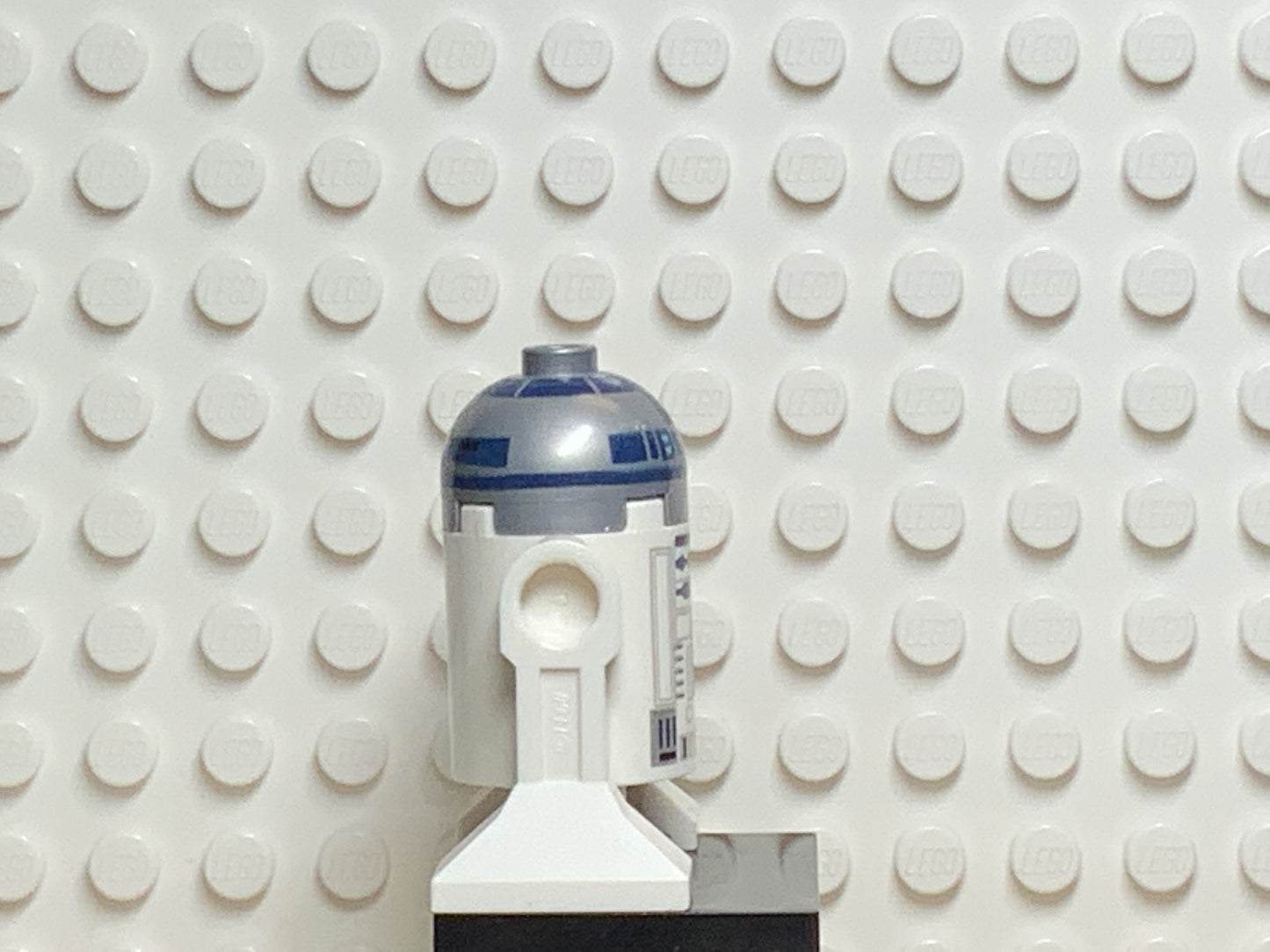 R2-D2, Flat Silver Head, Red Dots and Small Receptor, sw0527, LEGO® Star Wars Minifigure