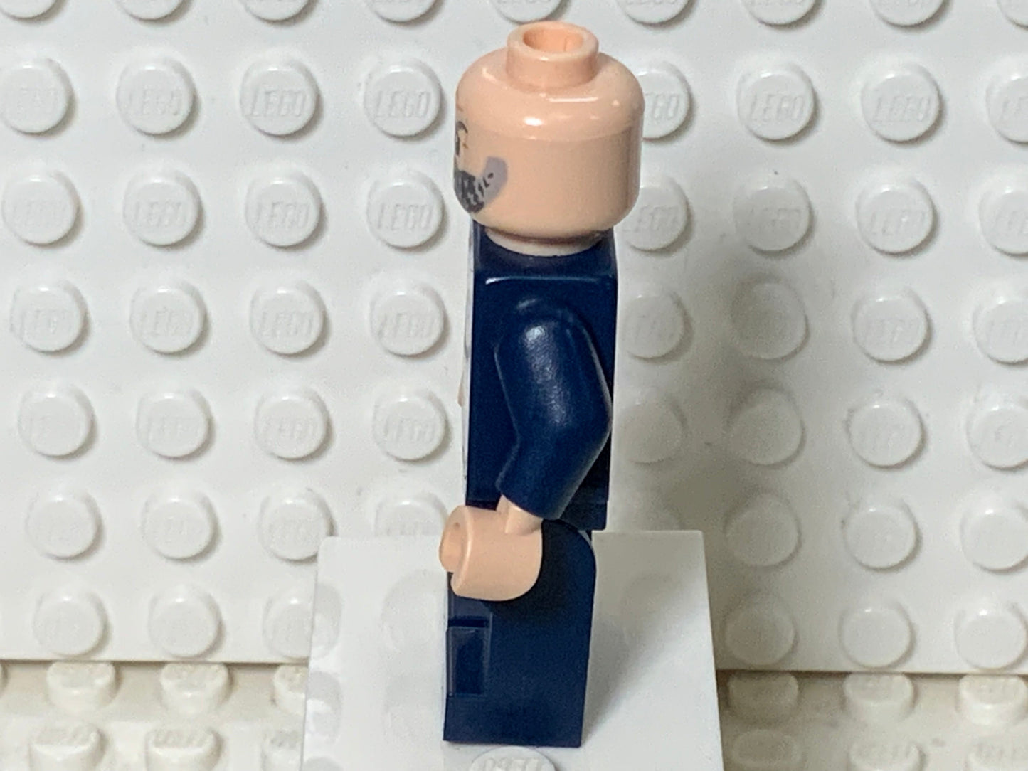 Obadiah Stane, sh0738