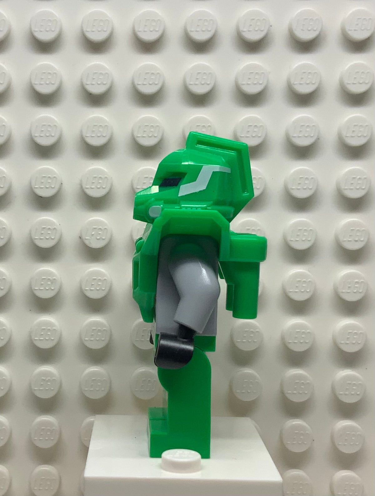 Bright Green Robot Sidekick with Armor, gs013