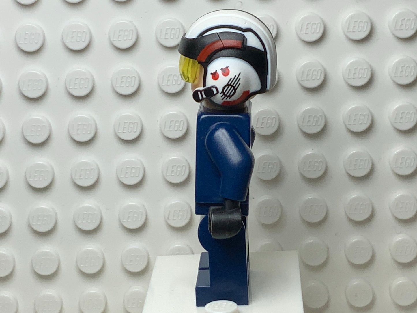 Rebel Pilot U-Wing, sw0800