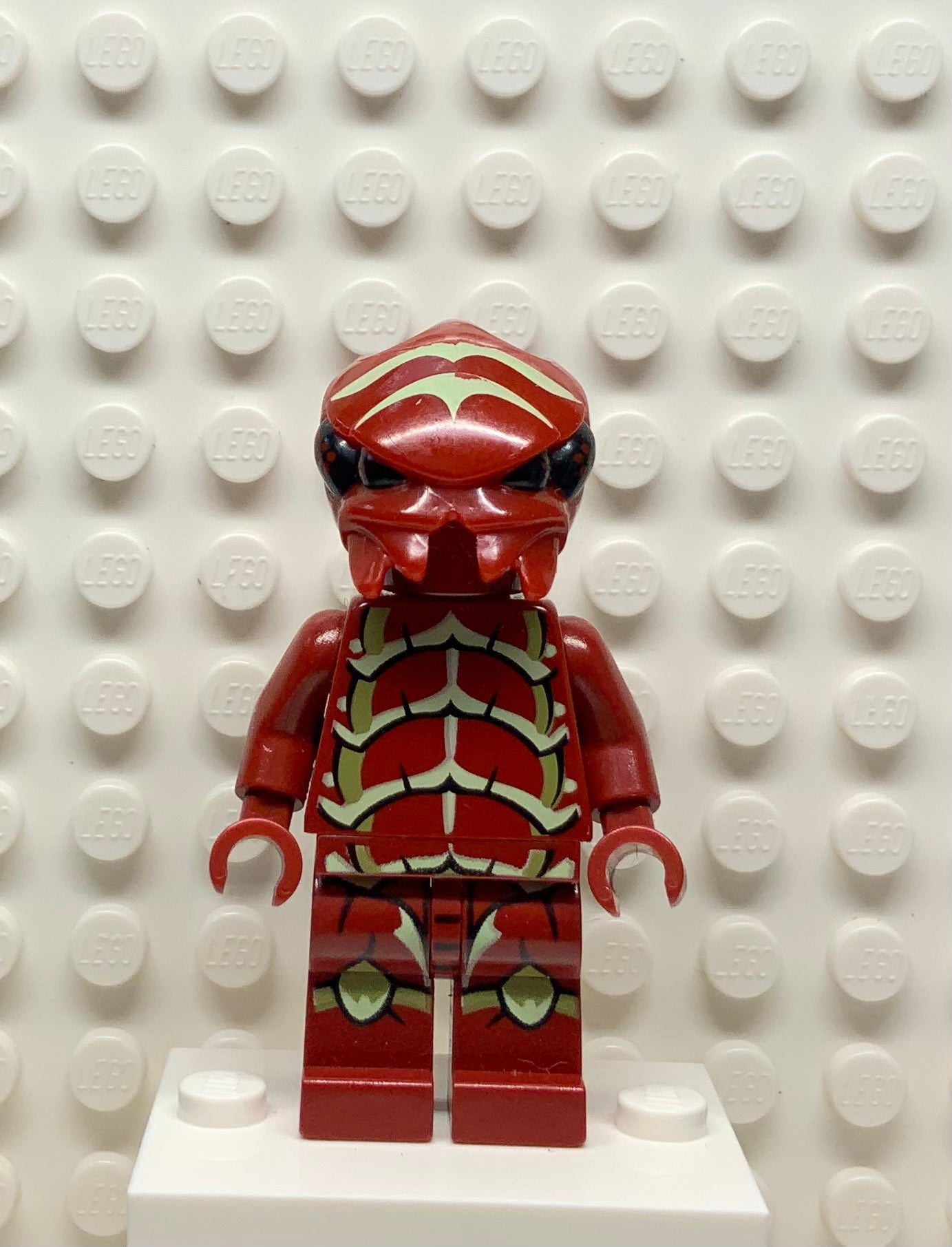 Alien Buggoid Dark Red, gs008