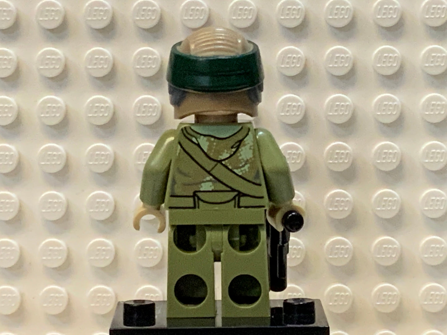 Endor Rebel Trooper 1, sw0645