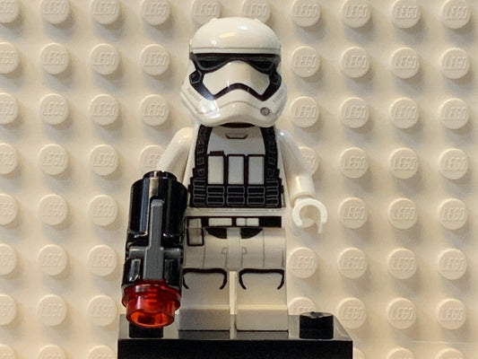 First Order Heavy Assault Stormtrooper, sw0695 (Rounded Mouth Pattern) LEGO® Star Wars Minifigure