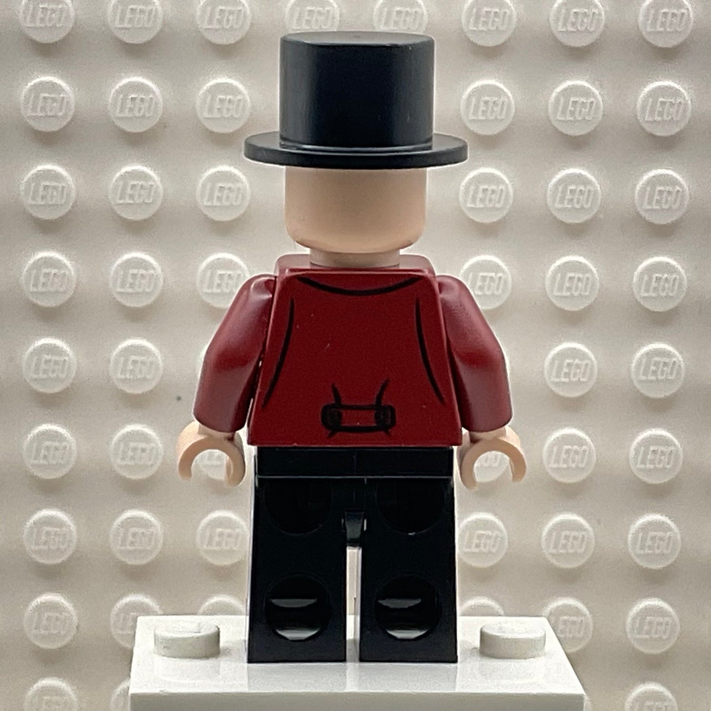 Wizard - HP Wizarding World Male, Black Top Hat, Dark Red Suit, Black Legs, hp301