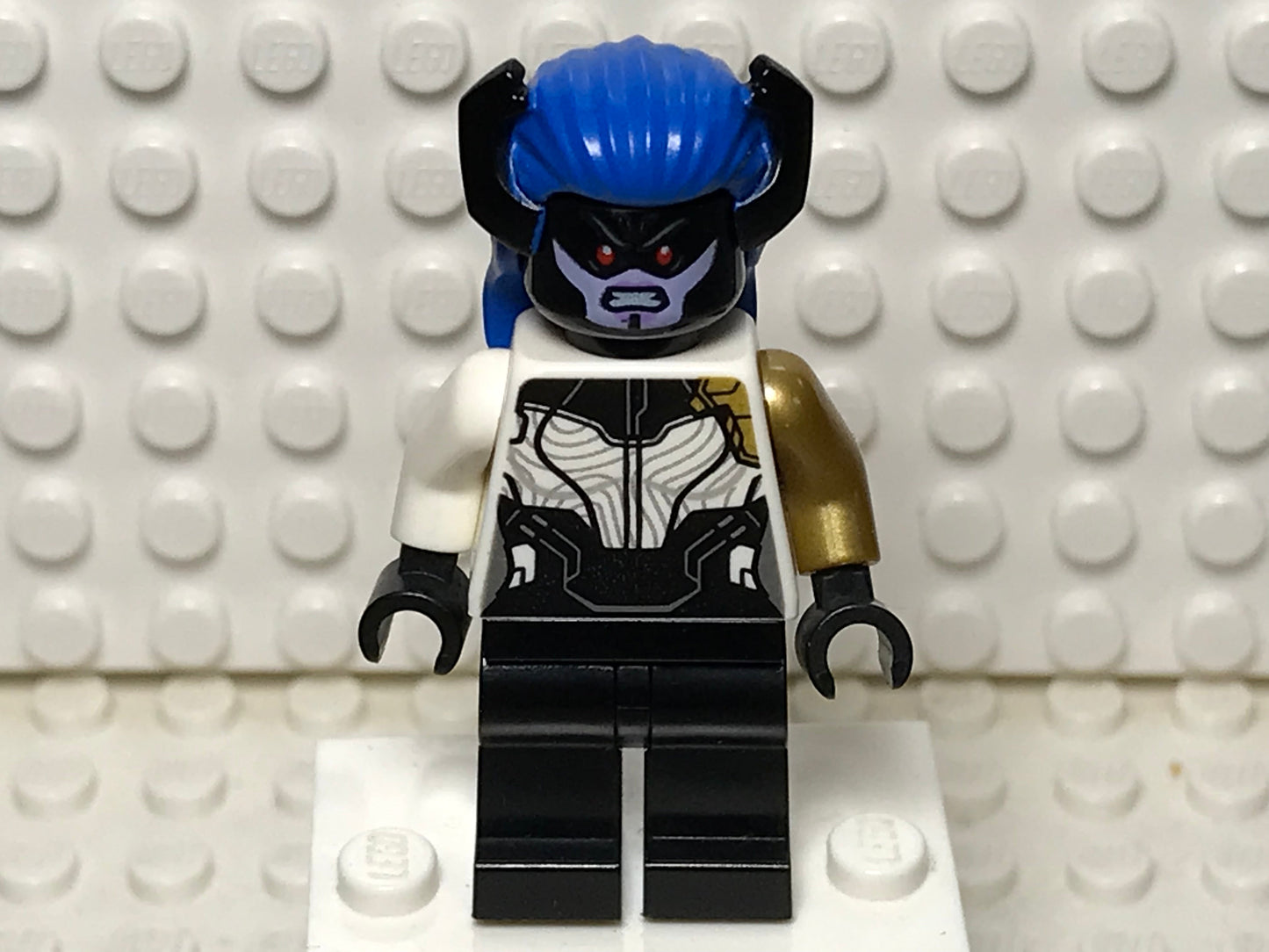 Proxima Midnight, sh0500