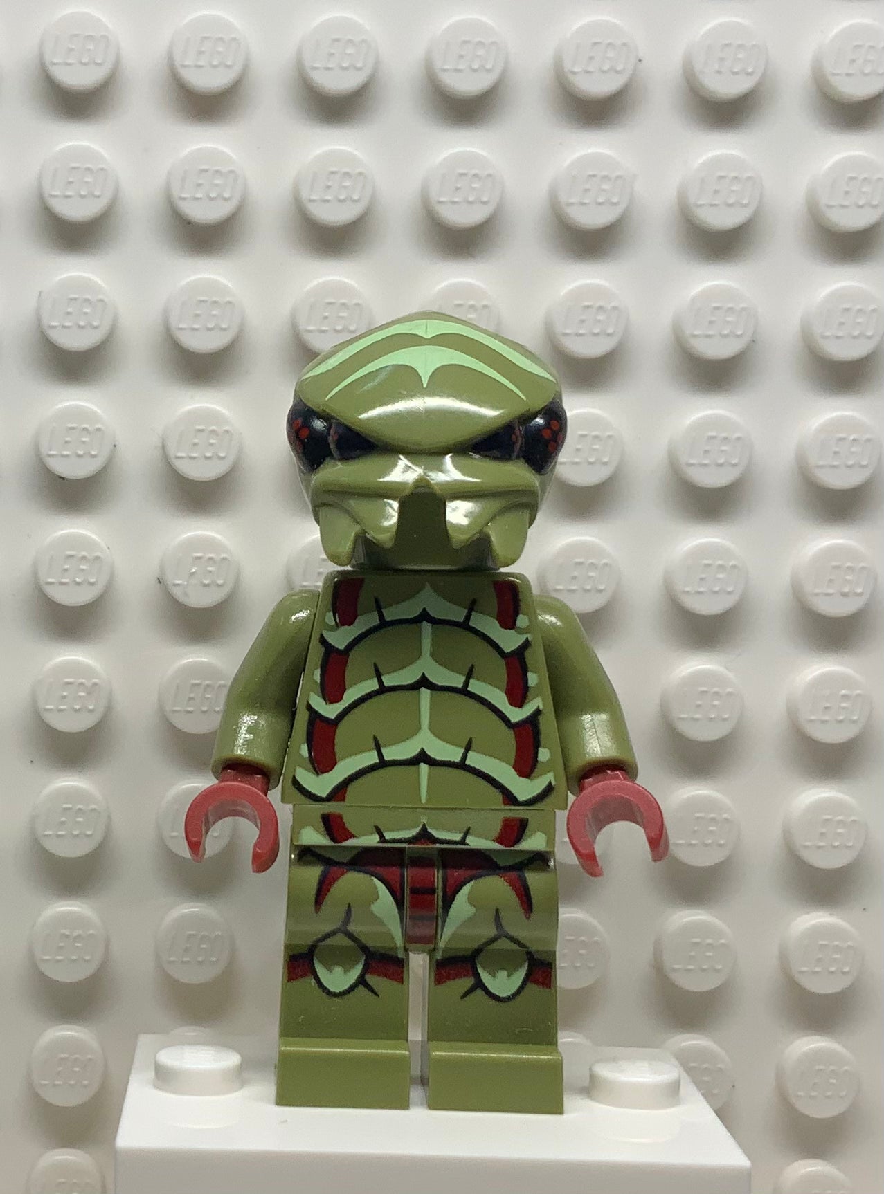 Alien Buggoid Olive Green, gs001