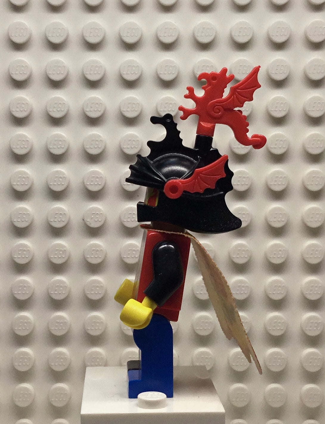 Dragon Knights, Dragon Master, Red Plumes, Dragon Cape, cas219