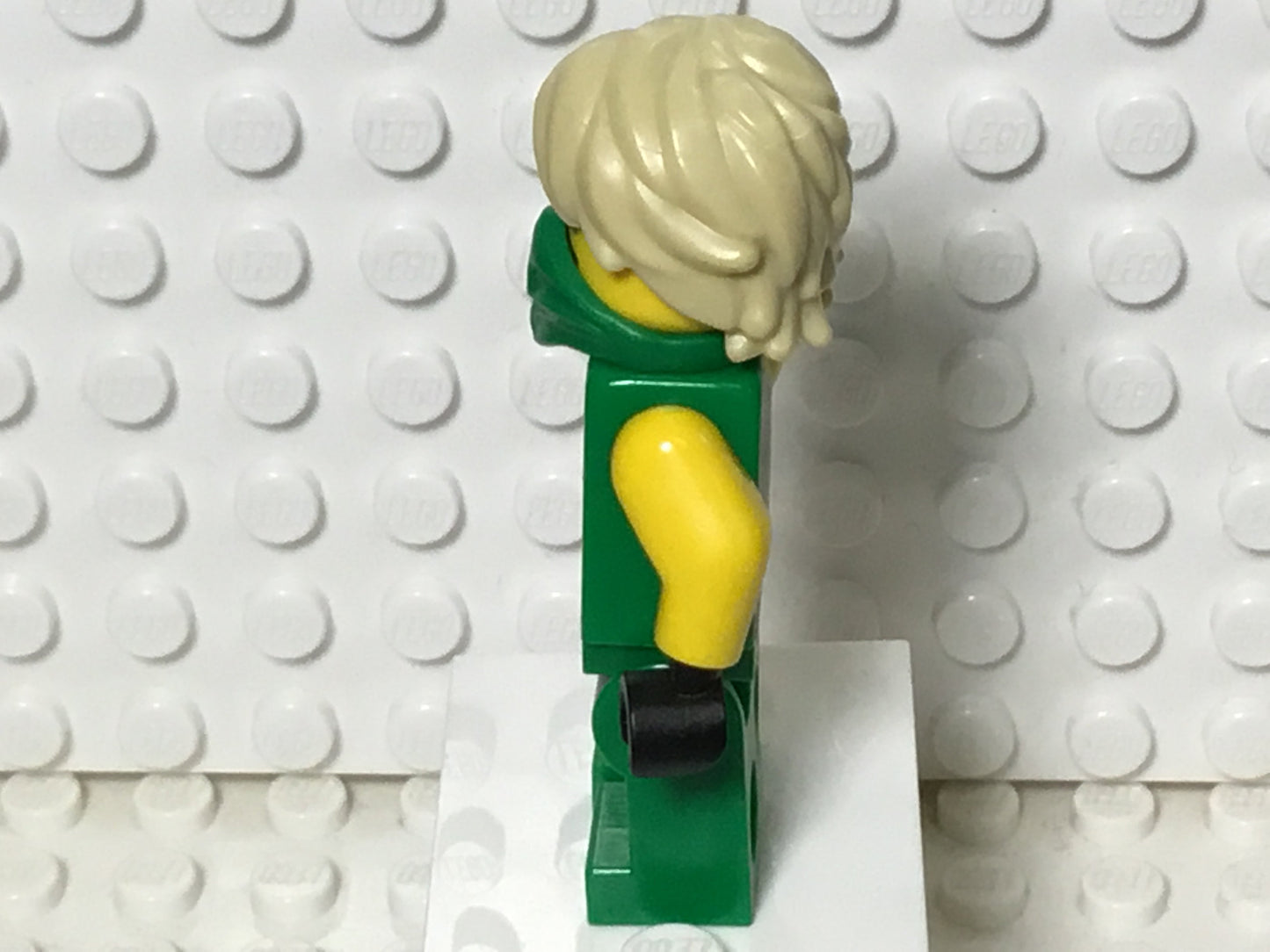 Lloyd - Legacy, Rebooted, Ninjago Logogram 'MANTER' on Torso, njo0574 - LEGO® Ninjago Minifigure