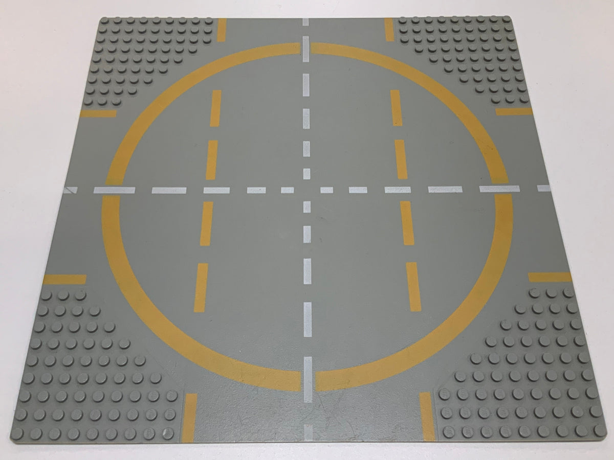 32x32 Road Baseplate 9-Stud Landing Pad with Yellow Circle Pattern, Part# 6099p03