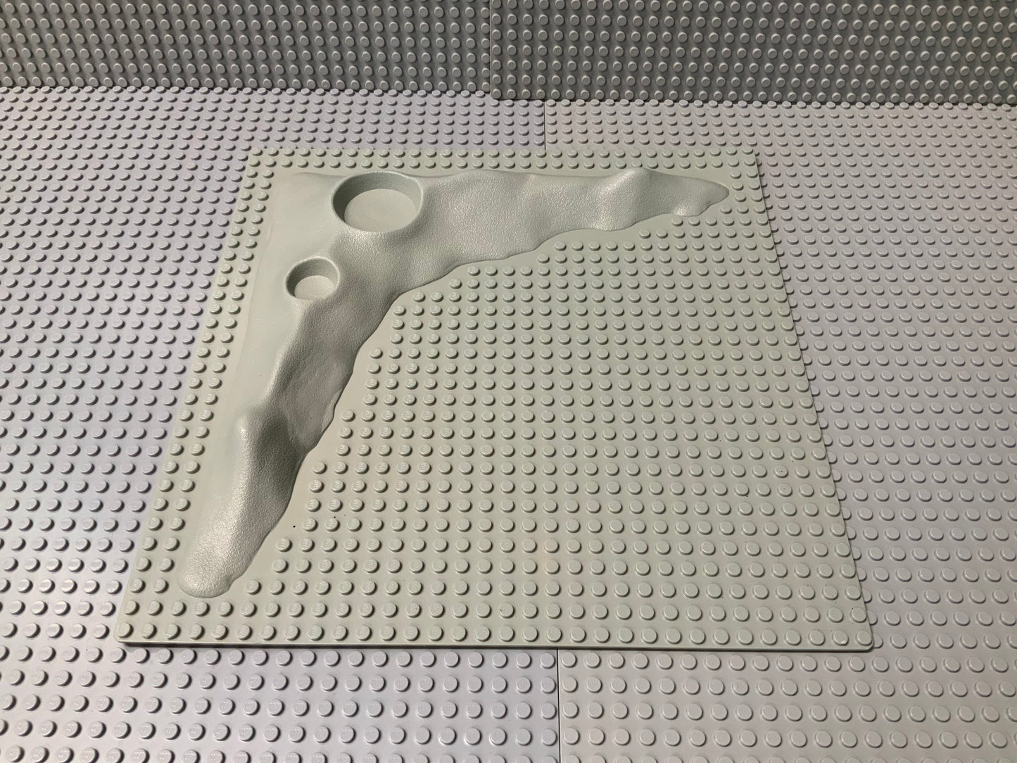 32x32 Raised Baseplate Moon Crater Plate, Part# 3947a