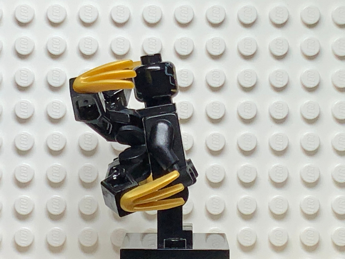 Outrider, sh0561