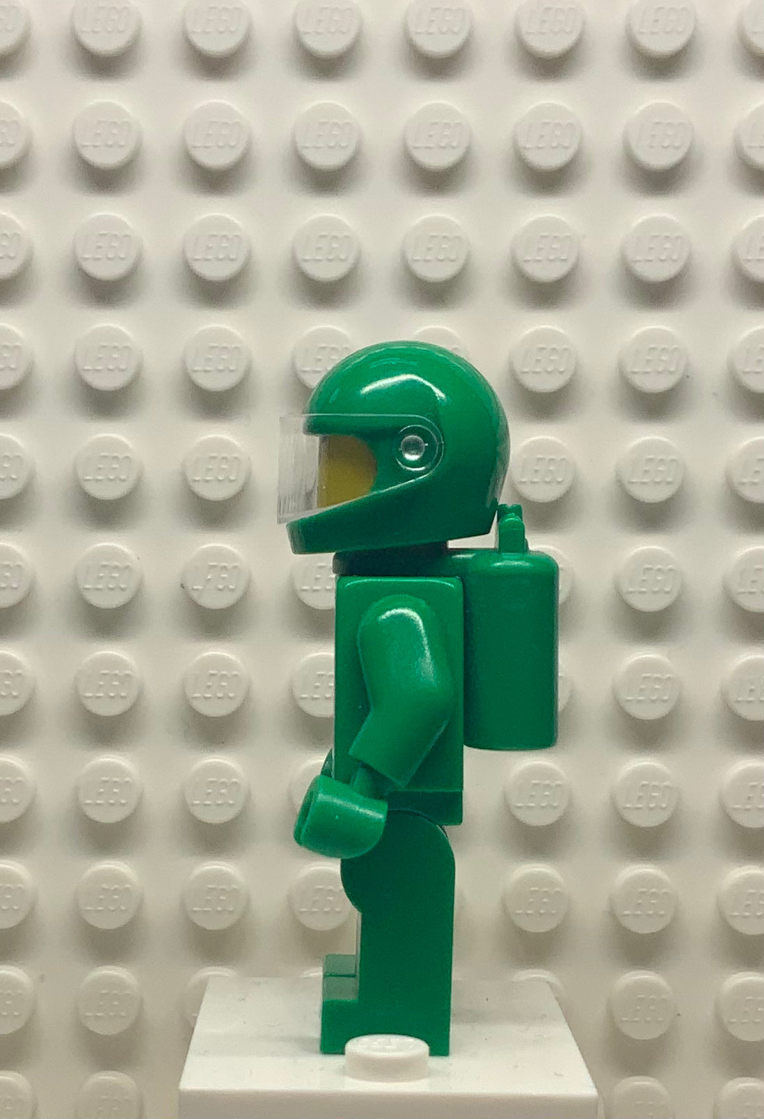 Classic Space-Green with Air Tanks and Motorcycle Helmet (Pete), idea007 - LEGO® Ideas Minifigure