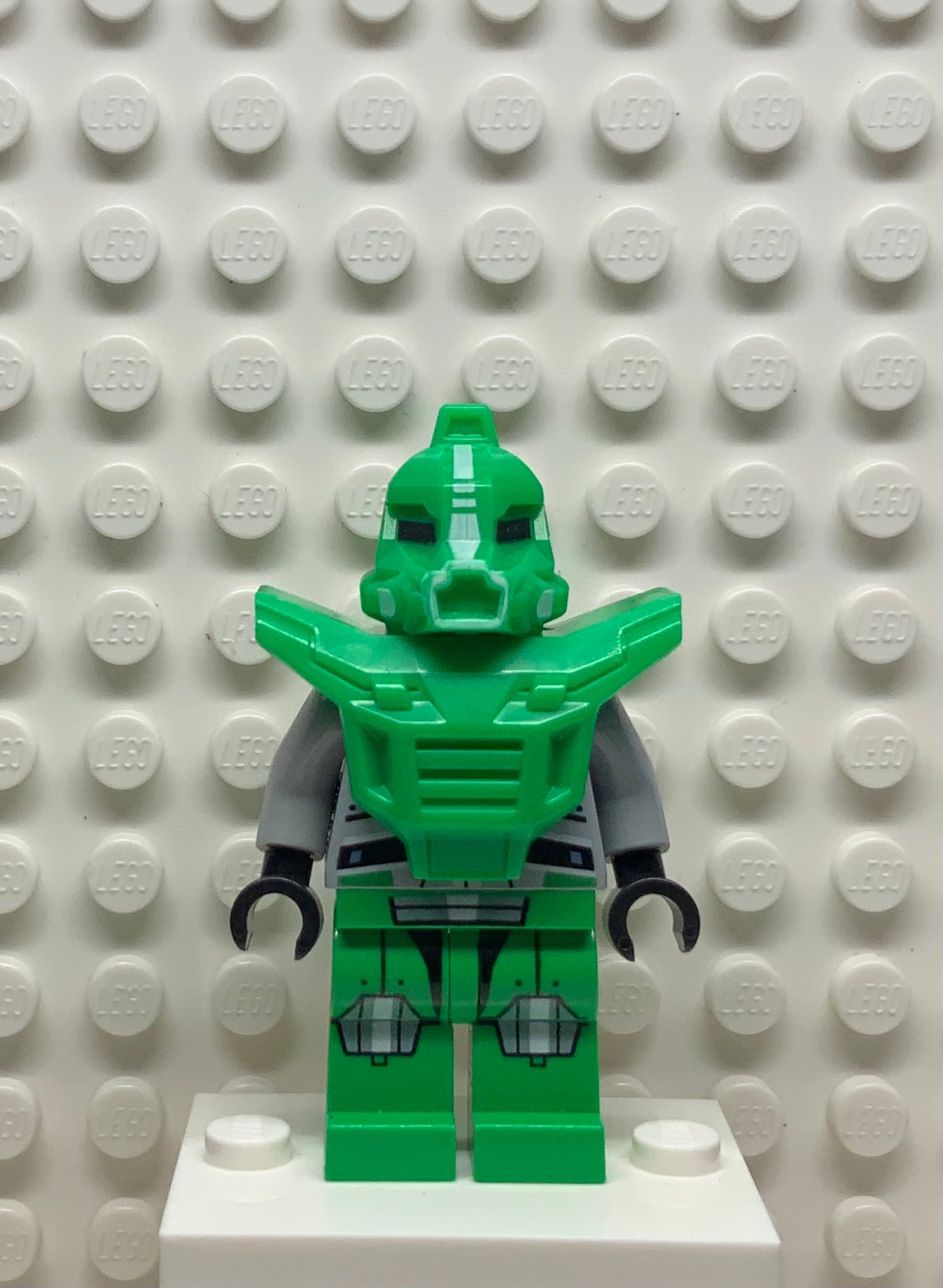 Bright Green Robot Sidekick with Armor, gs013