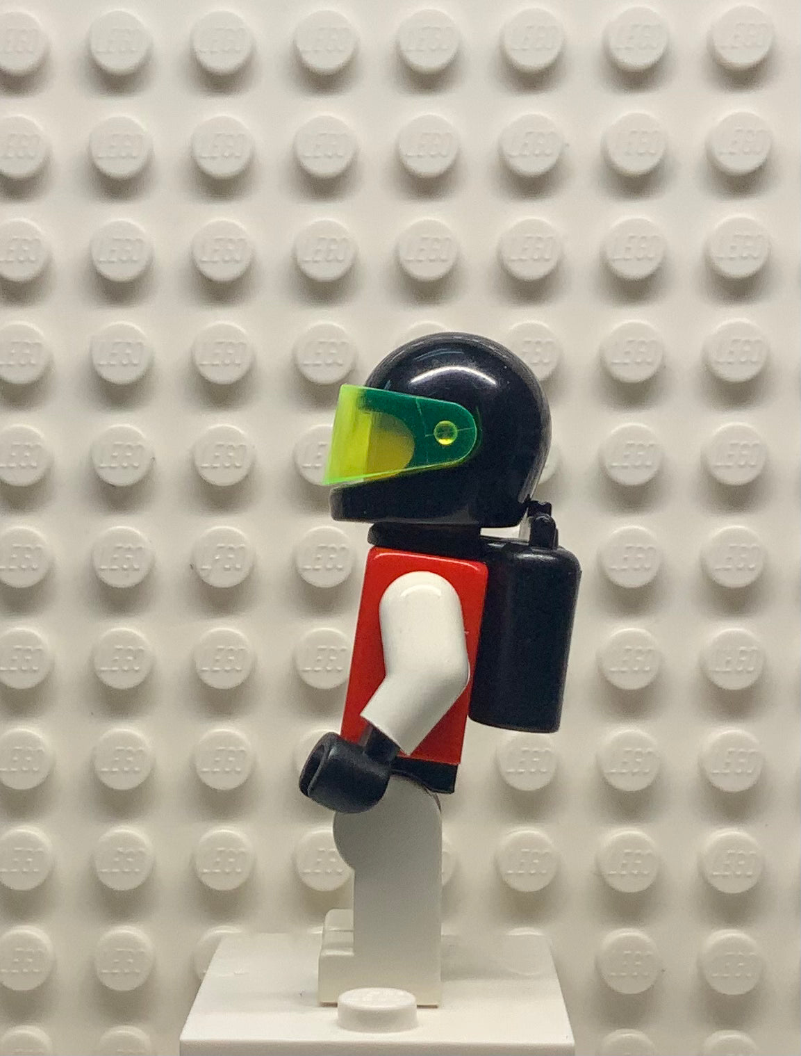 M-Tron with Airtanks, sp033