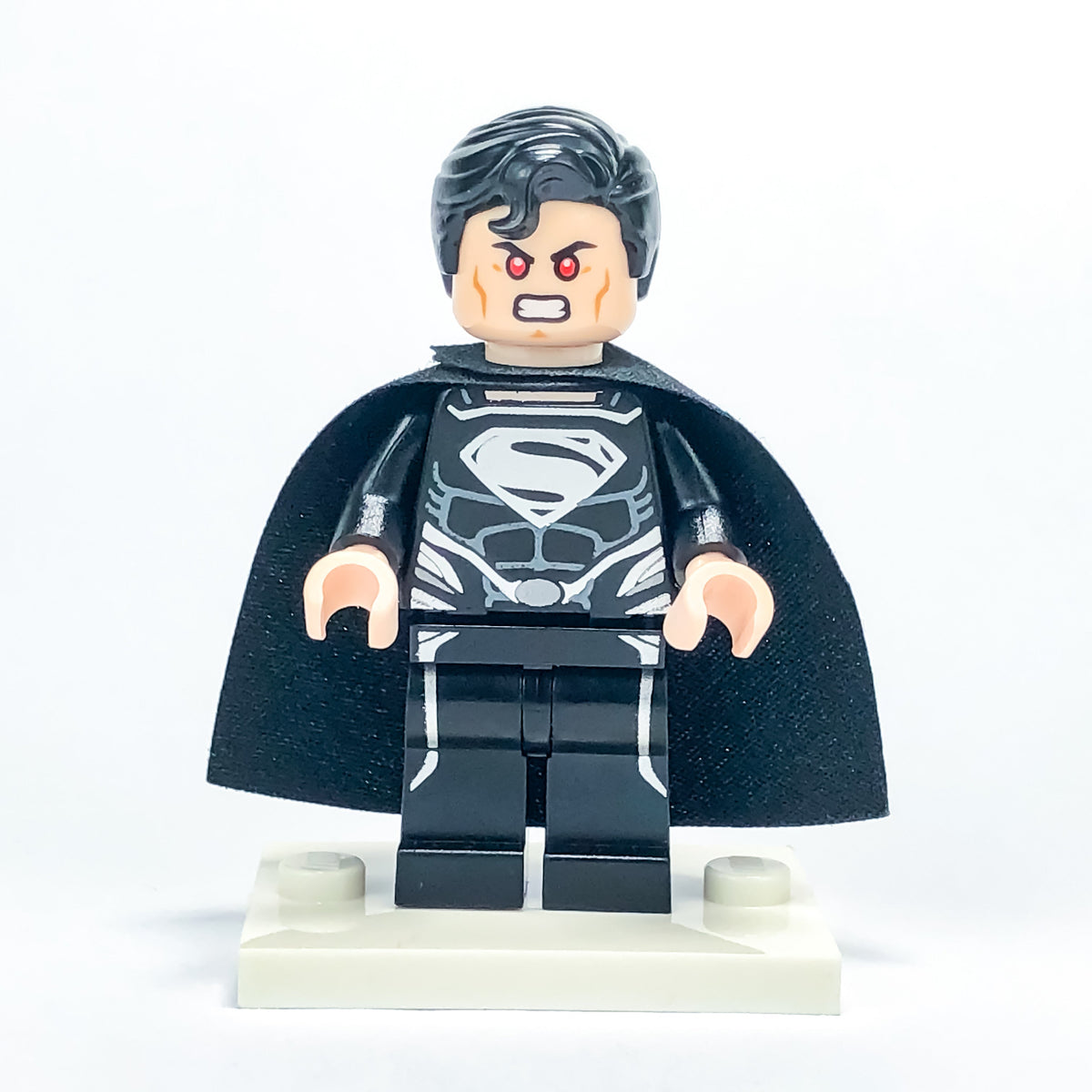 Superman in Black Costume - San Diego Comic-Con 2013, sh0137