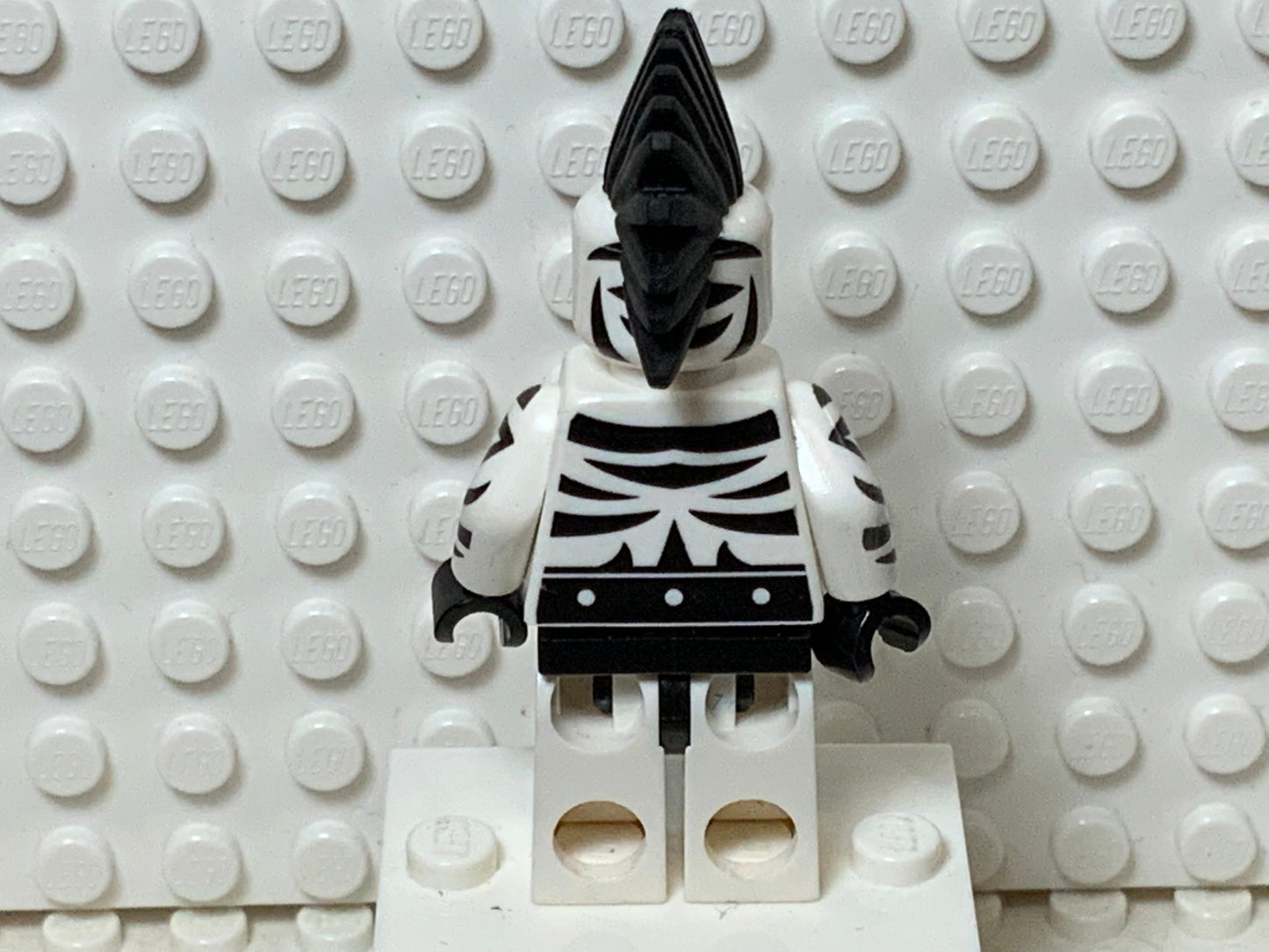 Zebra-Man, sh0323 - LEGO® DC Minifigure