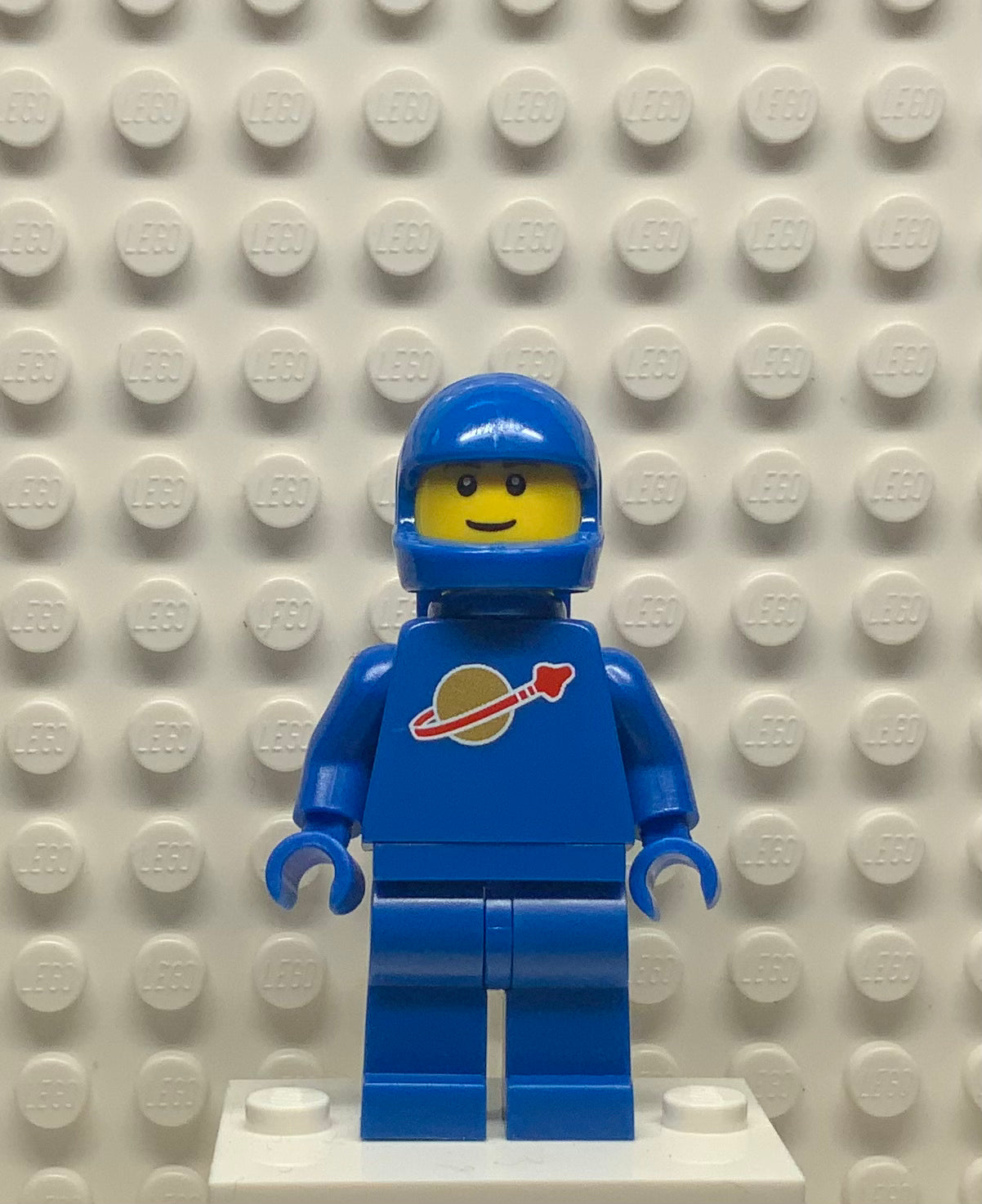 Classic Space-Blue with Air Tanks and Motorcycle Helmet, Brown Eyebrows (Reissue), sp004new2