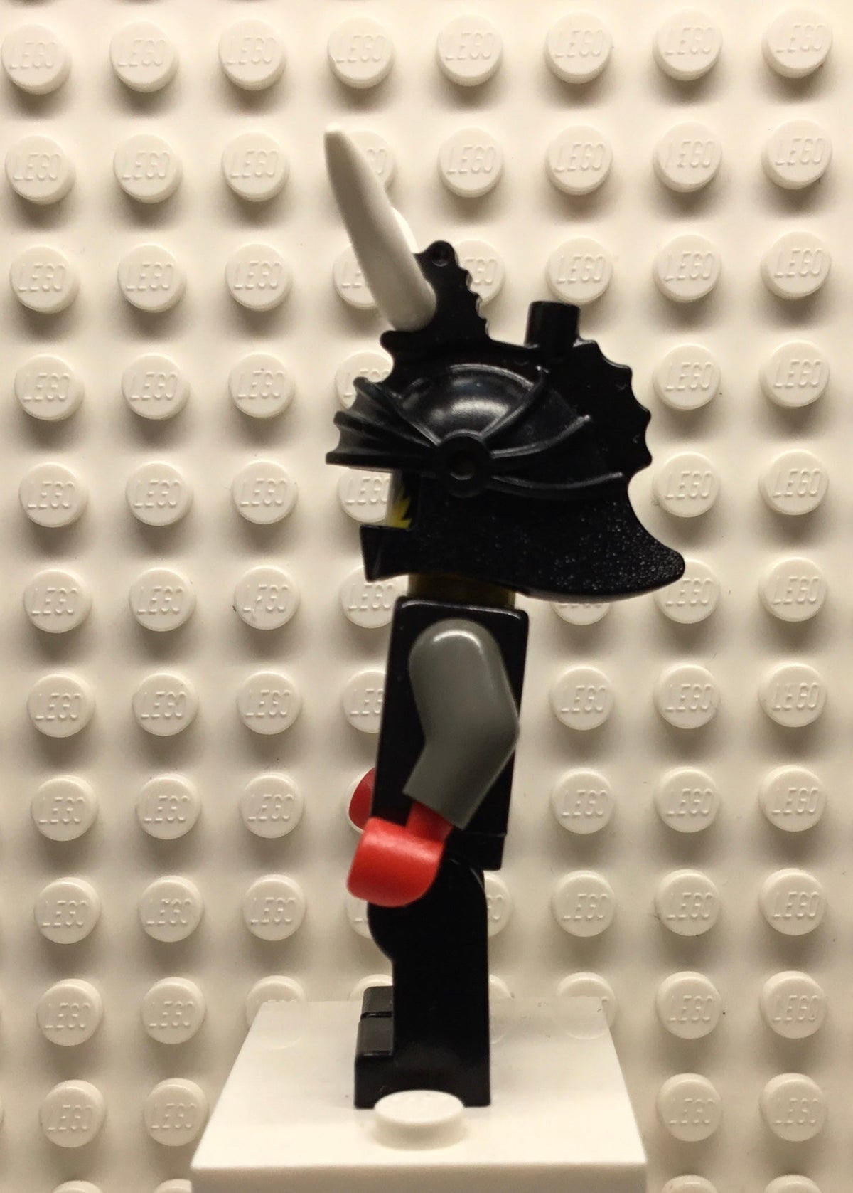 Knights Kingdom I, Cedric the Bull, Black Dragon Helmet, Horns, cas046