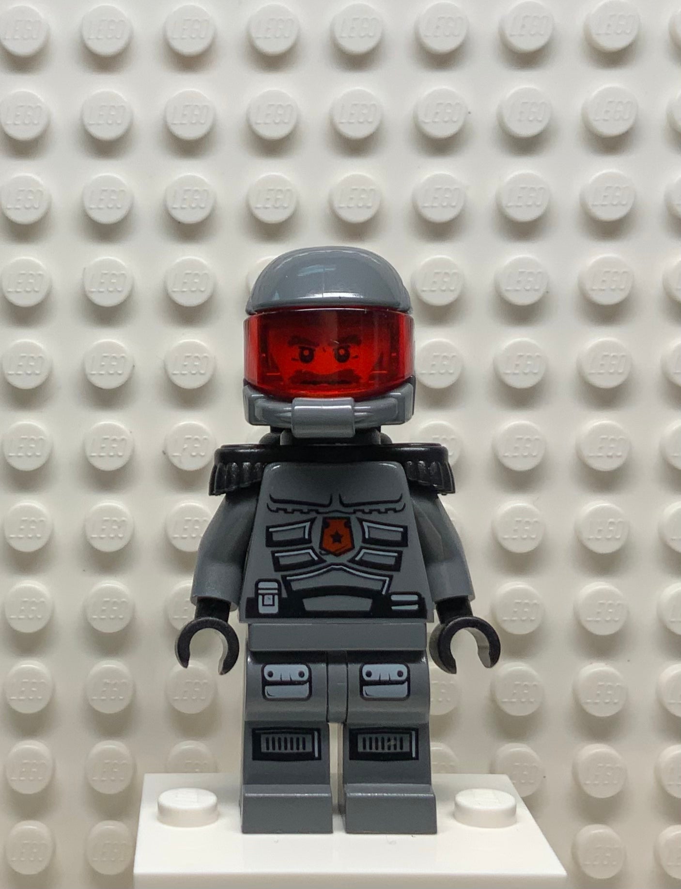 Space Police III Officer 12, Air Tanks, Chief, sp116