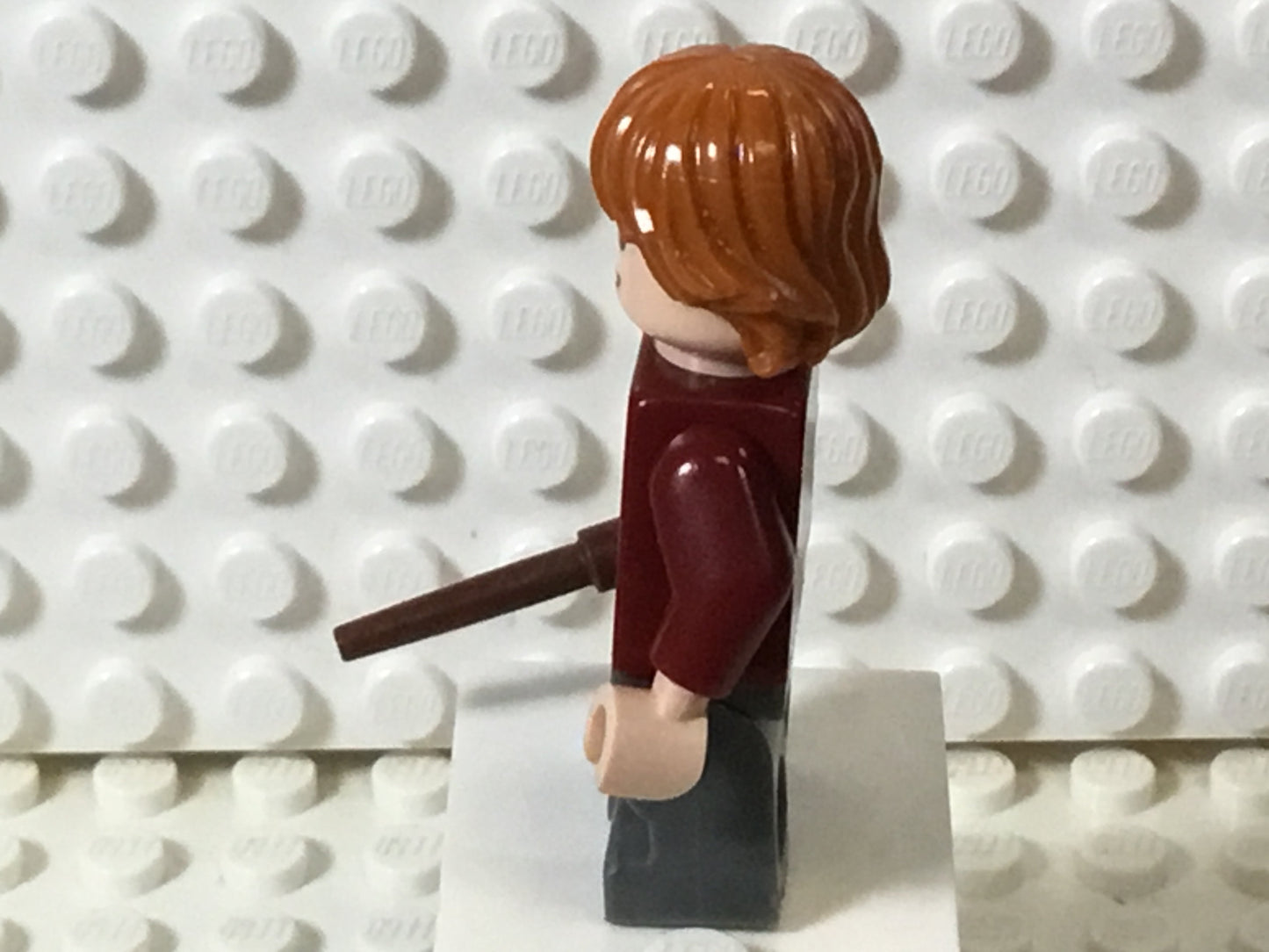 Ron Weasley - Dark Red Sweater, Dark Bluish Gray Medium Legs, hp180