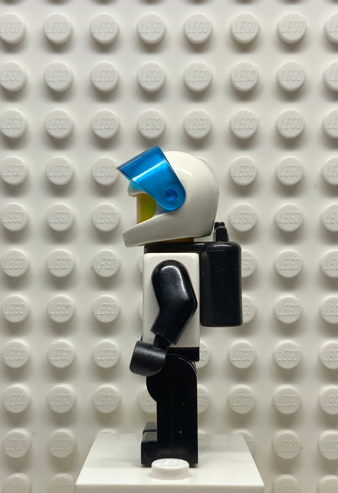 Futuron - Black with White Helmet, sp050