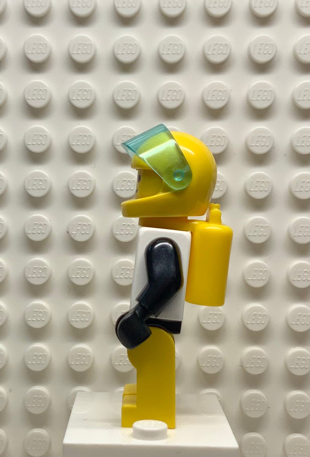 Futuron - Black/Yellow with Yellow Helmet, sp057