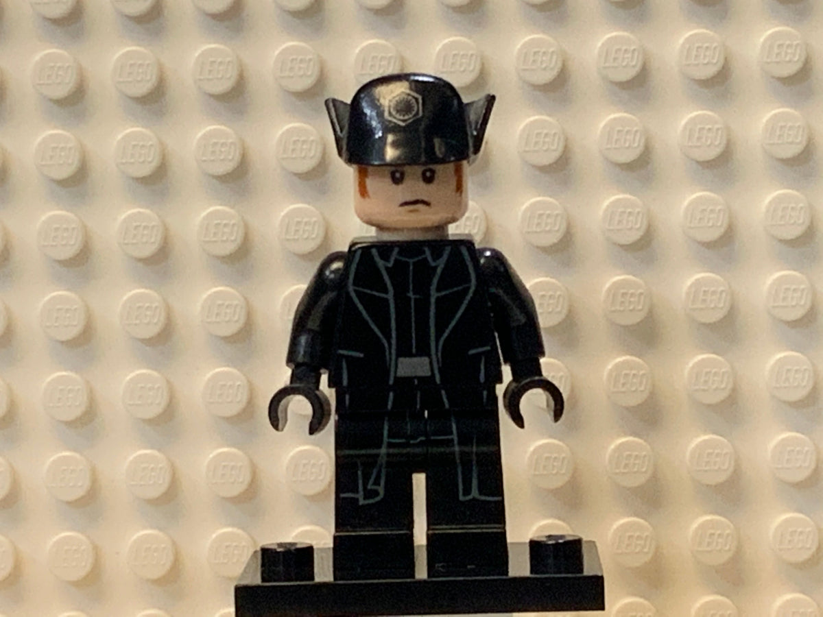 General Hux, sw0662 - LEGO® Star Wars Minifigure
