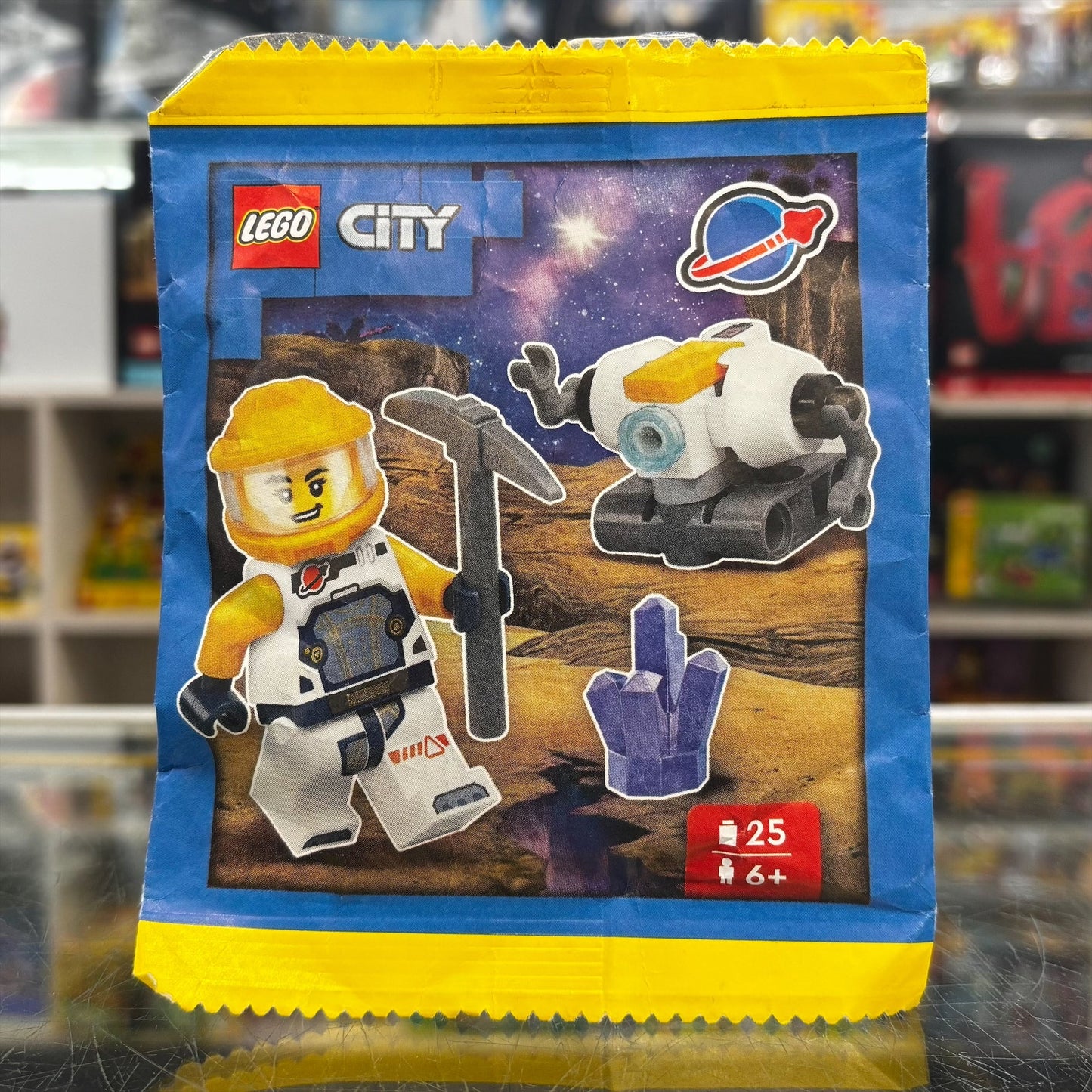 Astronaut with Robot paper bag, 952405